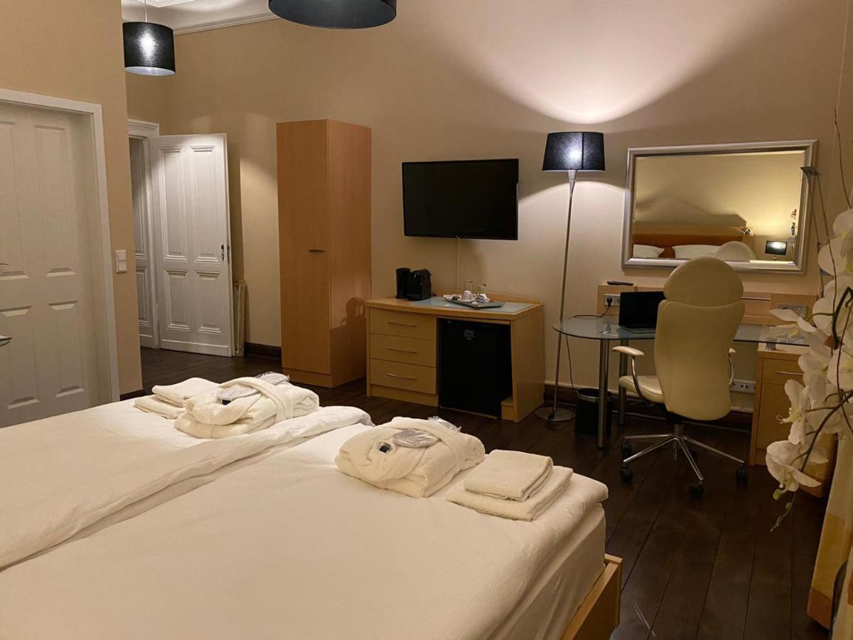 Lili Living Hotel Ратинген Экстерьер фото