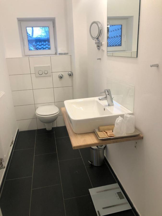 Lili Living Hotel Ратинген Экстерьер фото