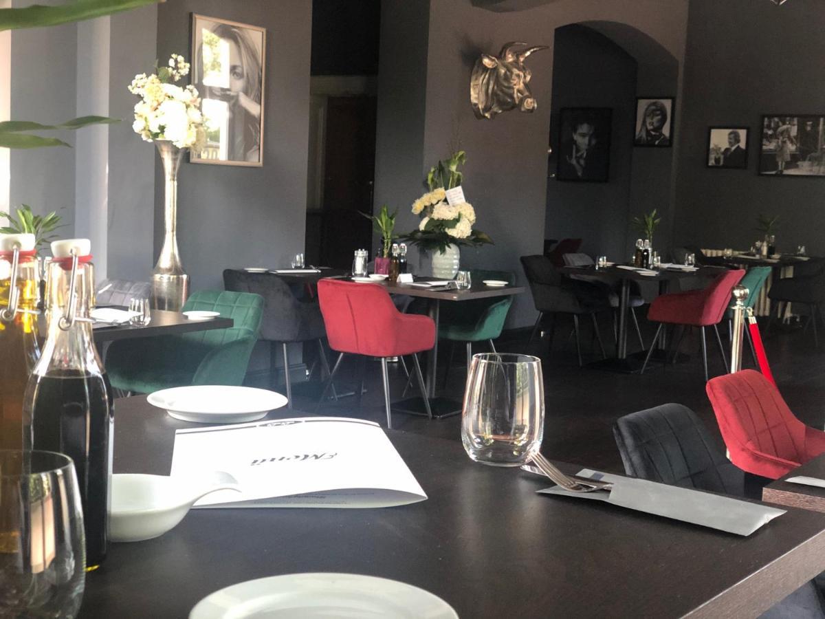 Lili Living Hotel Ратинген Экстерьер фото